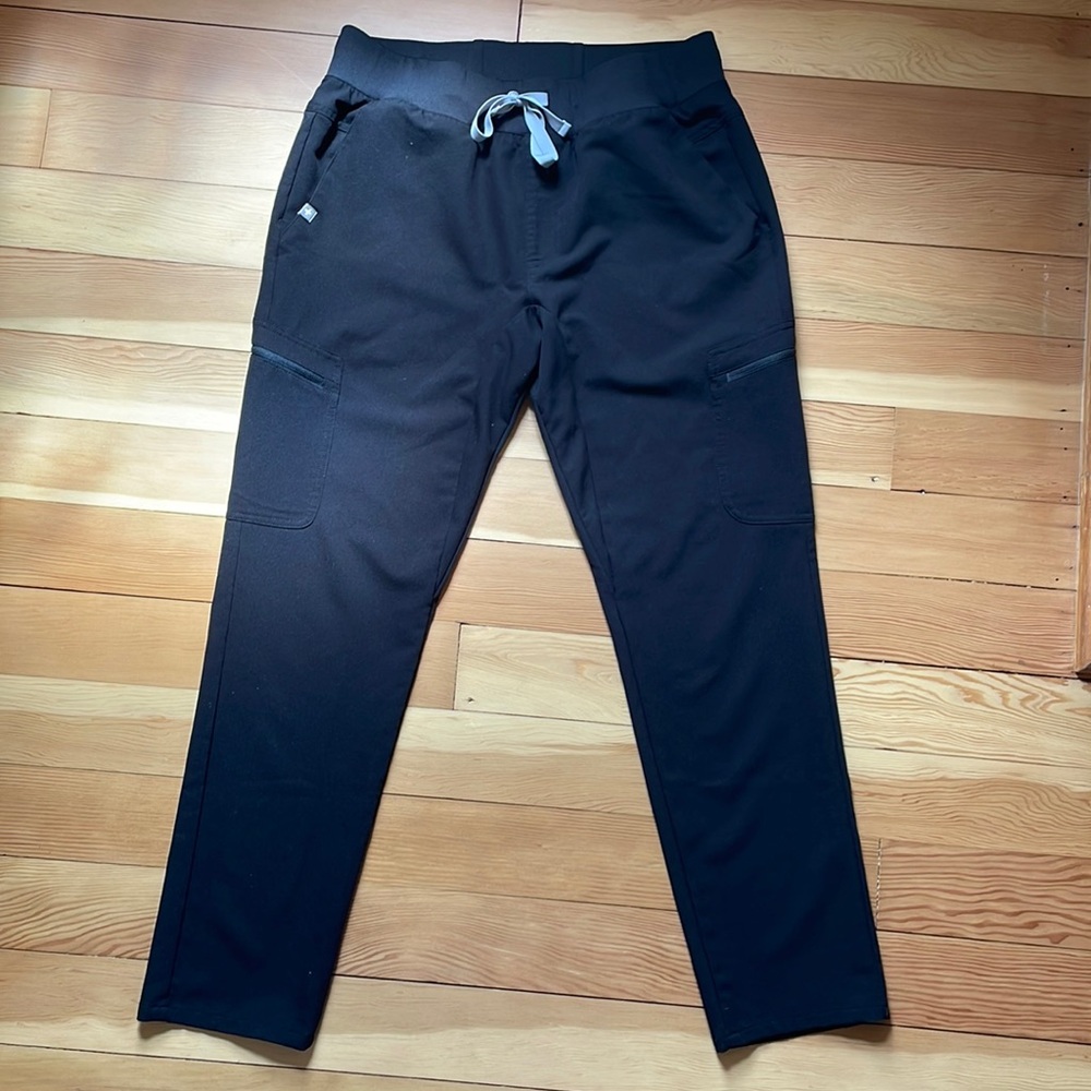 FIGS Scrub Pants
